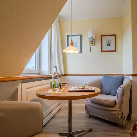 Haus Friedeburg App Alana Rantum Auf Sylt